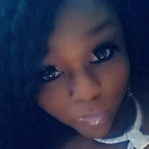 Meet your Posher, Latanya